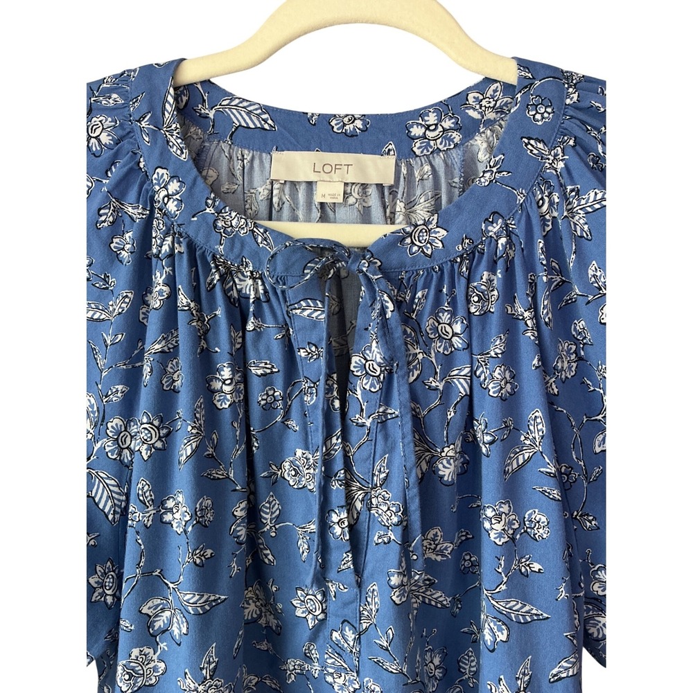 LOFT Blue Floral Cotton Rayon Tie Neck Puff Short Sleeve Peasant Blouse Medium - Picture 3 of 9
